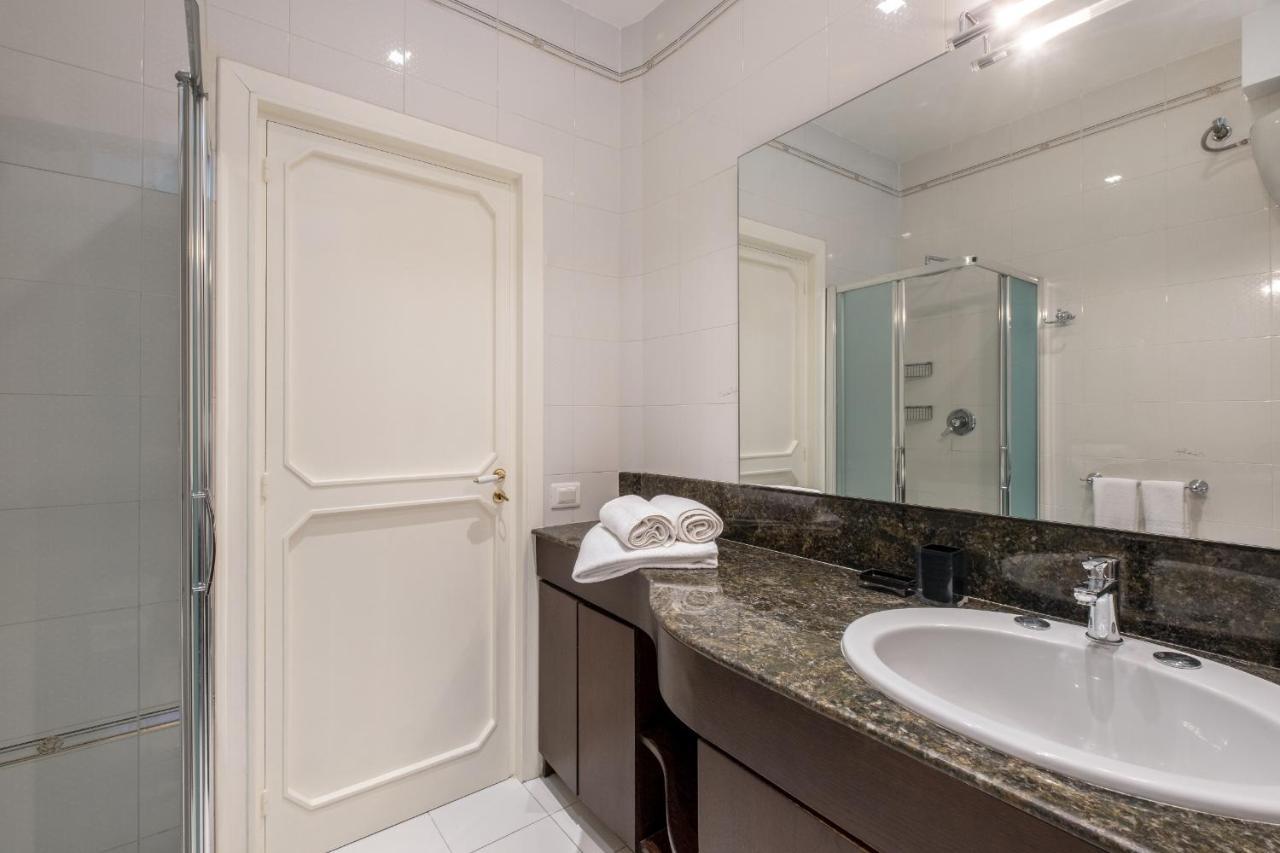 Sweet Life - Luxury Apartment-Suite-Rooms Bari Exterior photo